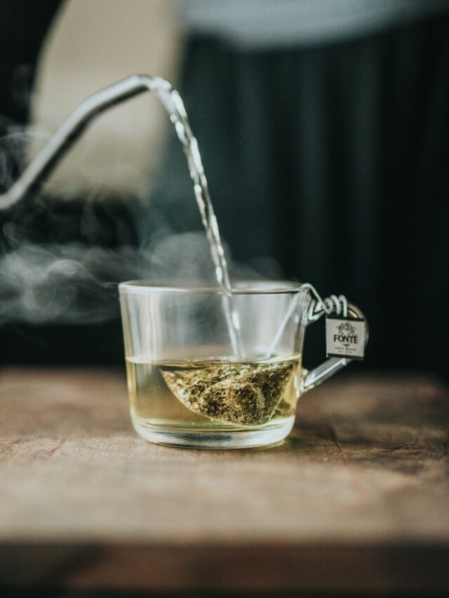 Green Tea: Uncovering Powerful Health Benefits and Risks