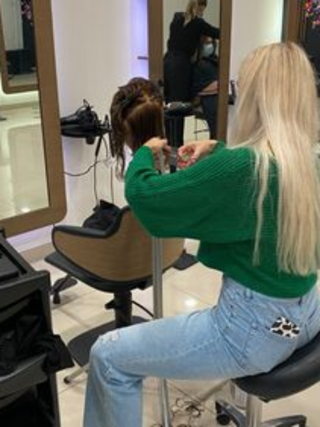 5 Girl's Hairstylist Hacks That Will Totally Upgrade Your Hair Game