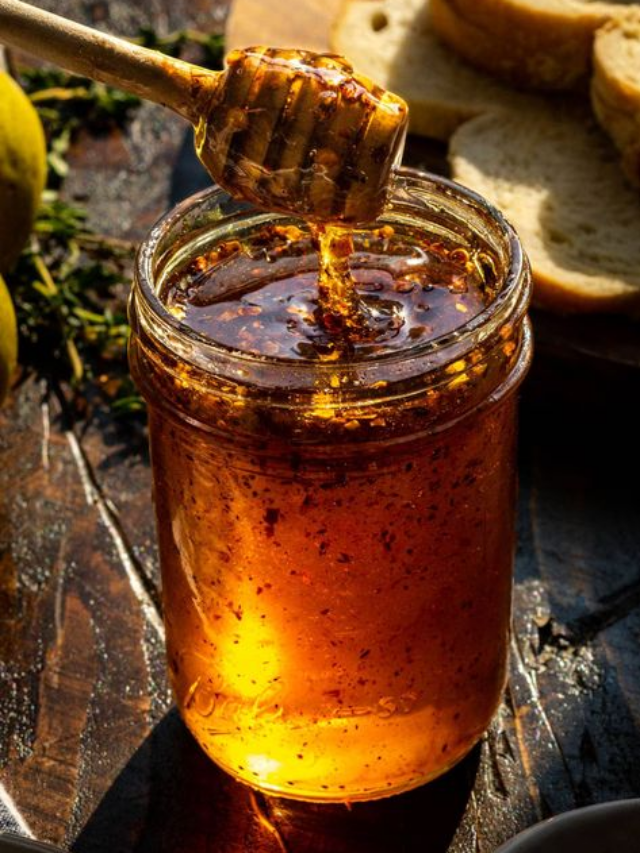 Why You Should Never Add Honey to a Hot Drink: A Prominent Beekeeper’s Advice