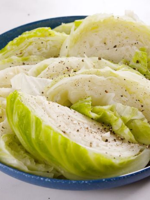 Here's How To Boil Cabbage Perfectly Every Time