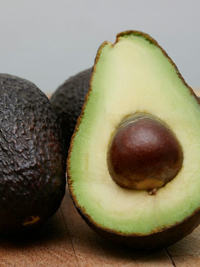 Here's the Best Way to Store Avocados: Whole, Cut, or Mashed into Guac