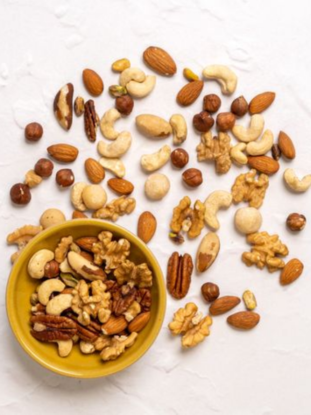 Raw Nuts vs. Roasted Nuts: Which Is Healthier?