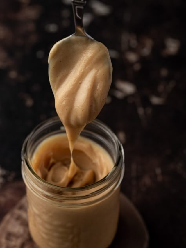 Indulge in Guilt-Free No-Bake Chocolate Peanut Butter Oatmeal Bars!