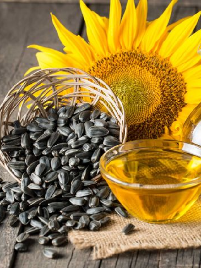 How to Serve Safflower Seed to Birds