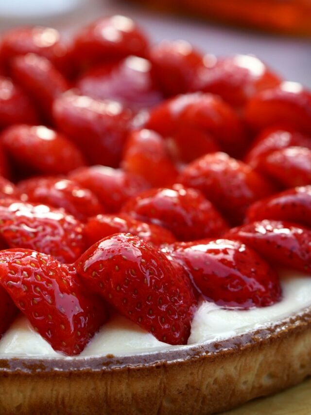 How to make a perfect french strawberry tart at home