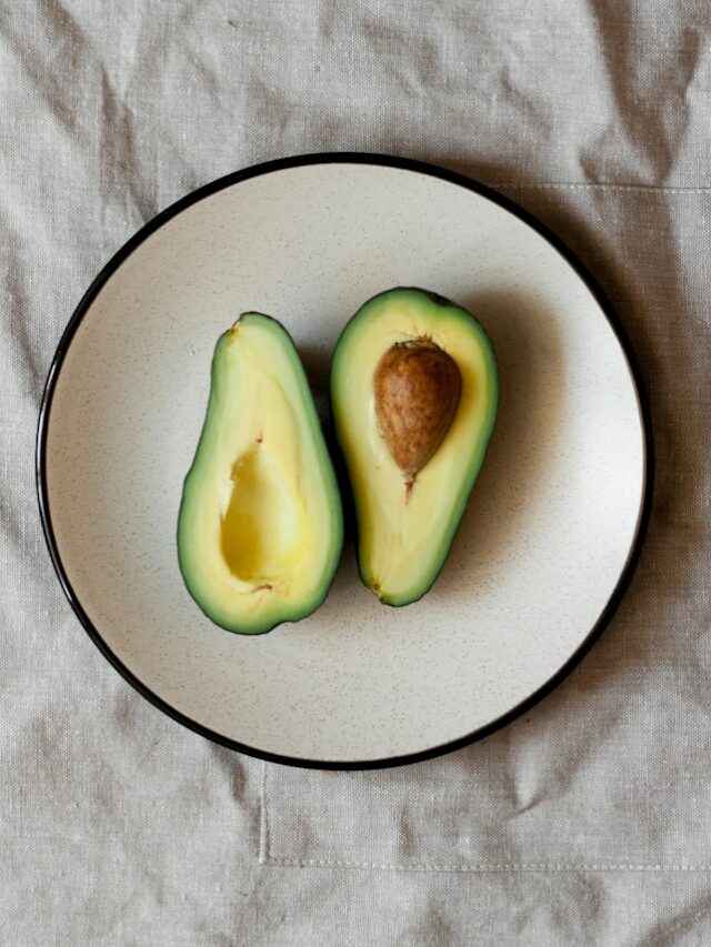 7 Amazing Health Benefits of Avocados